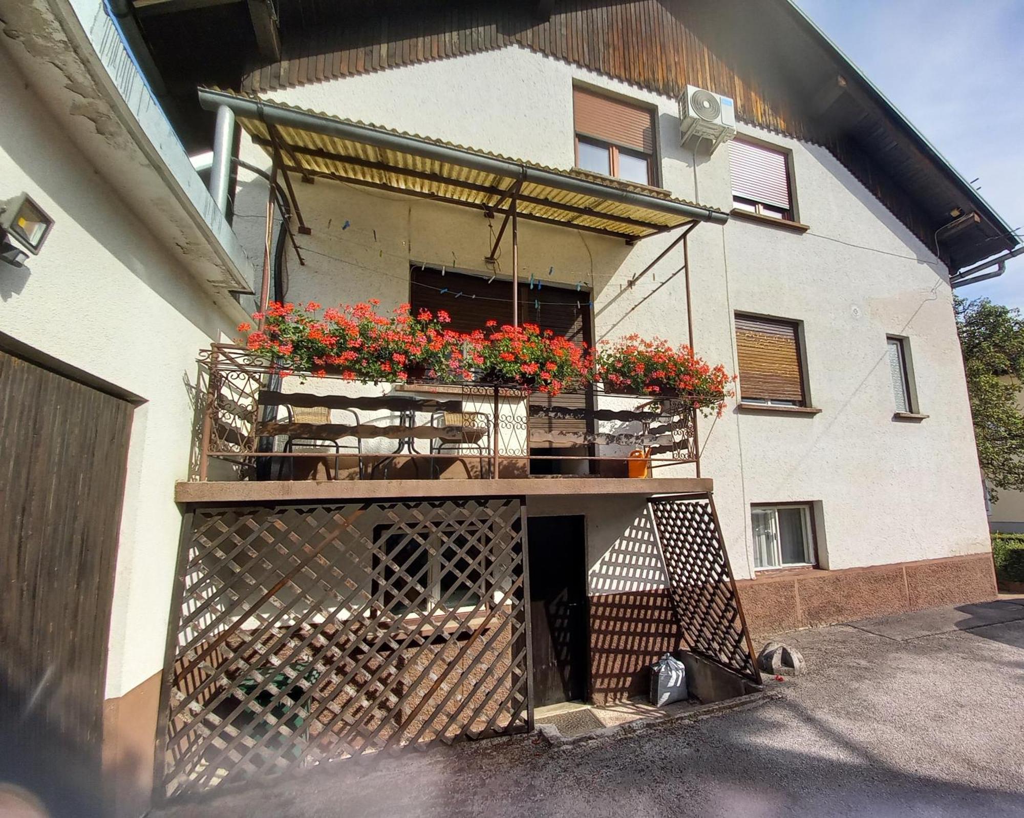 Rooms Apartma Cerknica Luaran gambar